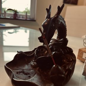 BA230DBE-844B-4CB5-9364-0E9DB5A44A3B